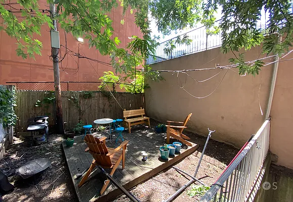 Rented by Brick&Mortar | media 30