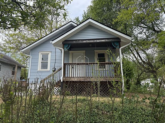 2nd image of 778 Ravenswood St