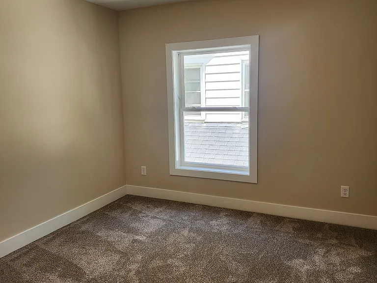 1348 College Ave NE #2 — Photo 5