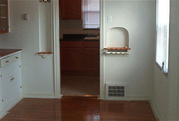 1st image of 240 E 260th St
