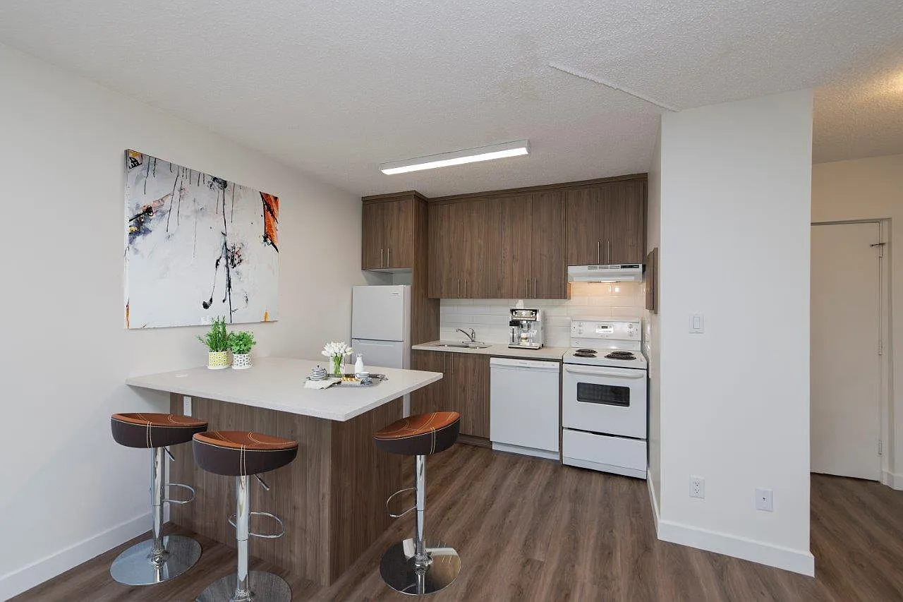 Kensington Apartments — Photo 3