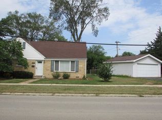 541 Spring St, Roselle, IL 60172