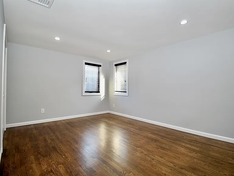 2624 Herkimer St #2 — Photo 9