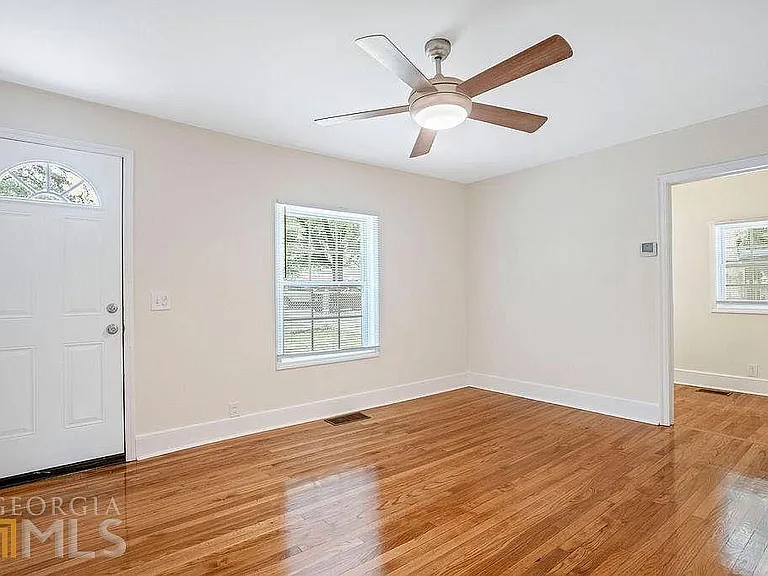 803 N Elizabeth Pl NW — Photo 11