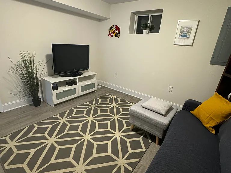 4907 Erie St #5 — Photo 12
