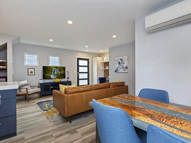 4717 Cape May Ave — Photo 8