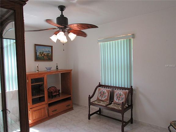 3rd image of 1222 Fountainhead Dr