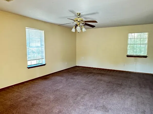 14117 SE 29th St, Choctaw, OK