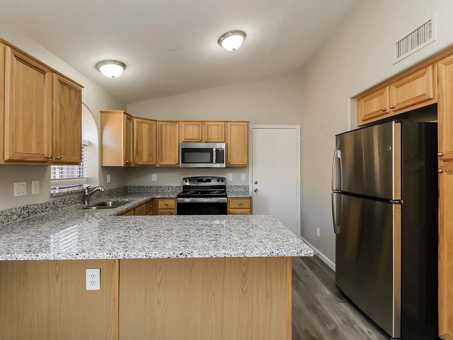 29858 N Broken Shale Dr — Photo 4