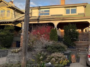 33 Appleton Ave, Toronto, ON M6E 3A4