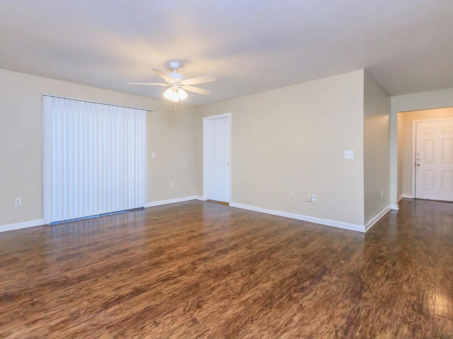 Spring Oaks Apartments — Photo 2