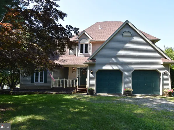 434 Ramblewood Dr, Saylorsburg, PA 18353