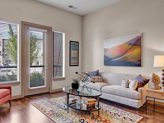 Residence At The COR Living Room with View