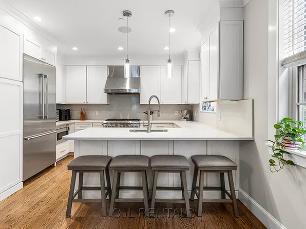 119 Highland Ave #B, Somerville, MA 02143