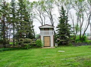 105 Plum Tree Rd, Hickson, ND 58047