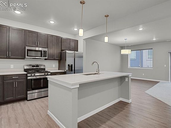 3rd image of 5353 Freeboot Point