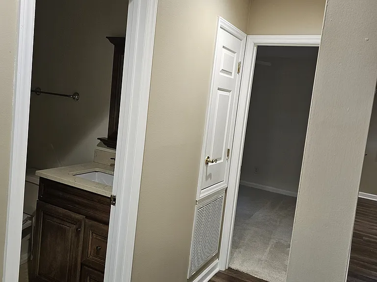 120 Saint Andrews Pl — Photo 9