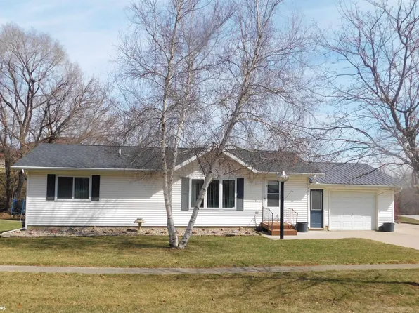 602 Valley Dr, Denison, IA 51442