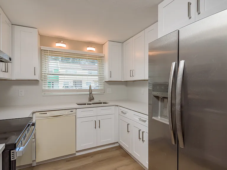 2890 S Pines Dr #123 — Photo 2