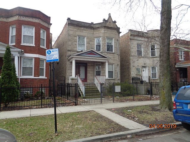 2nd image of 5029 W Erie St