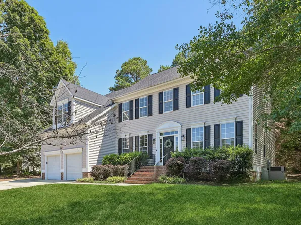 1203 Celandine Dr, Apex, NC 27502