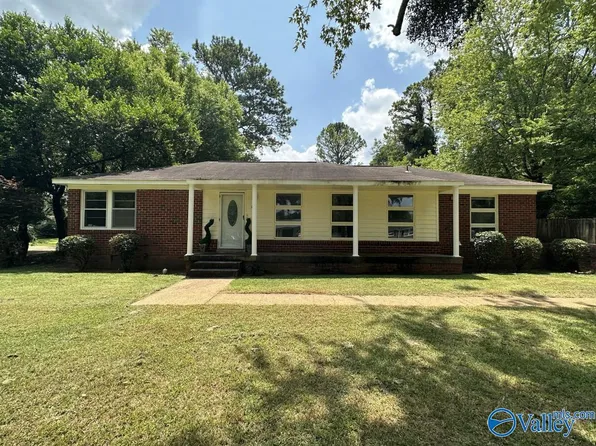 2111 Sullivan Rd NW, Huntsville, AL 35810