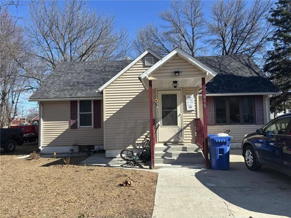 810 13th St, Clarkfield, MN 56223