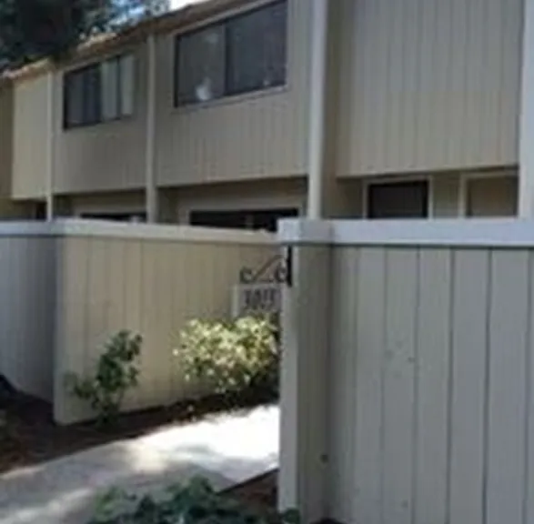 3013 Kaiser Dr #C — Photo 1