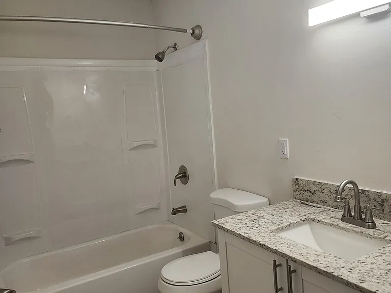 Residences at Port Royal — Photo 16