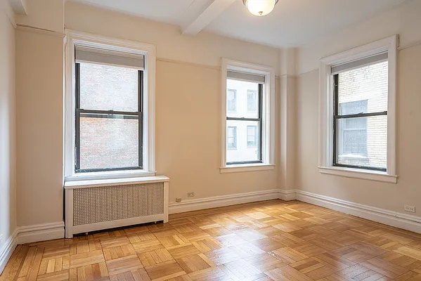 Rented by Metropolitan Equities | media 9