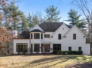 19 Whispering Pnes, Middleboro, MA 02346