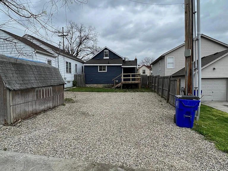 227 Warwick Ave — Photo 18
