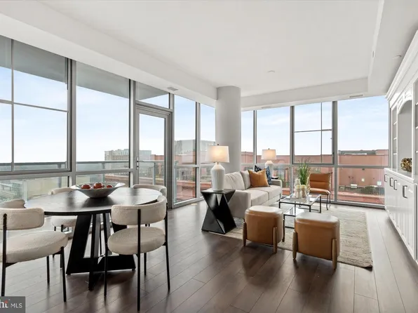 930 Rose Ave Unit 1704, North Bethesda, MD 20852