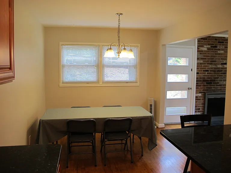 1115 Westbriar Ct NE — Photo 5