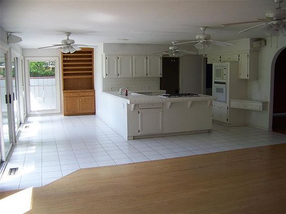 3rd image of 8301 E Sanders Ct