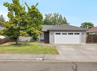 881 Westrop Dr, Central Pt, OR 97502