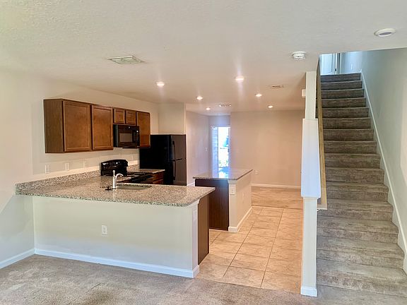 2nd image of 5954 Creekside Crossing Dr