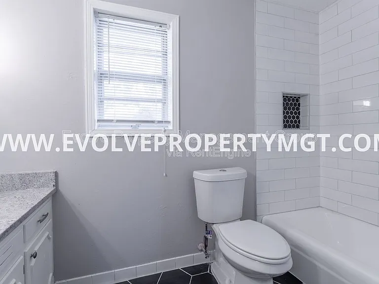 1257 Whitewater Rd — Photo 20