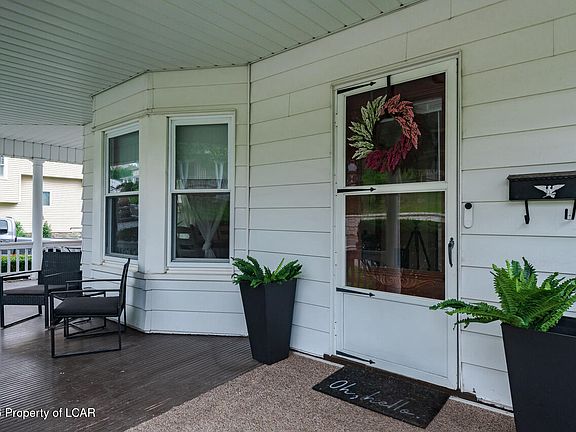 2nd image of 33 Harris Hill Rd