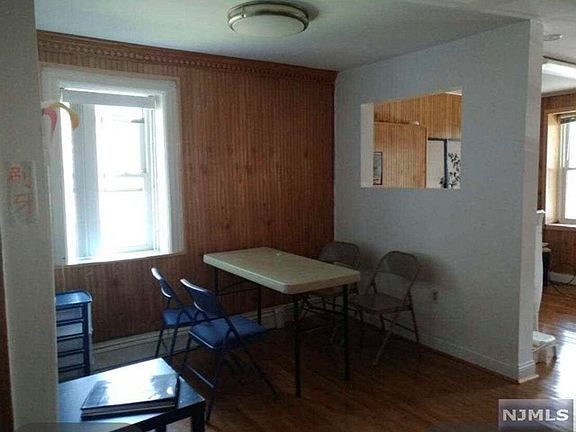 2nd image of 1611 Ann St Floor 2