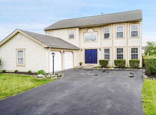 169 Knights Bridge Dr E, Pickerington, OH 43147