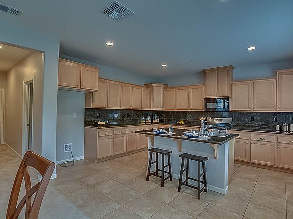 3rd image of 10650 Abigail Ct