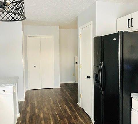 4th image of 5451 W 54th St