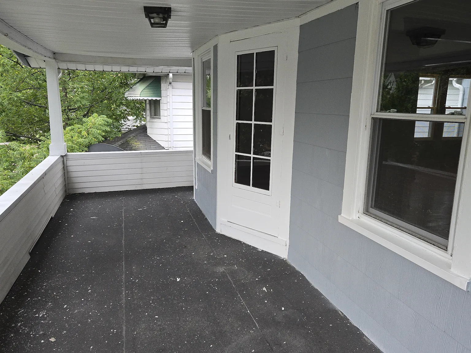 2 bed, 950 sqft, $1,400 — Photo 2