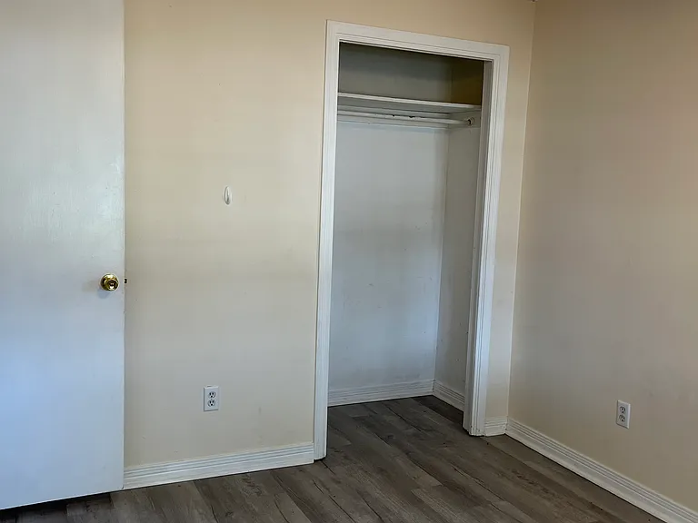 1st bedroom