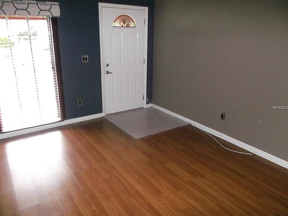 4th image of 16013 Saddle Creek Dr
