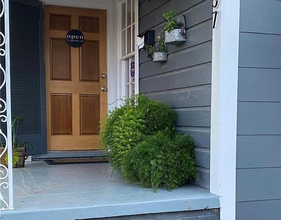 2nd image of 257 E Slattery Blvd
