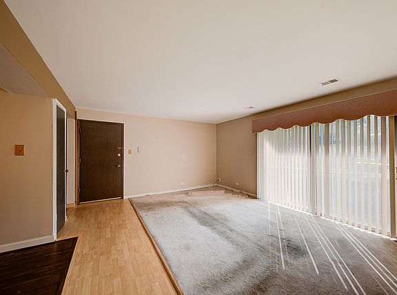 5th image of 4921 W 109th St APT 101
