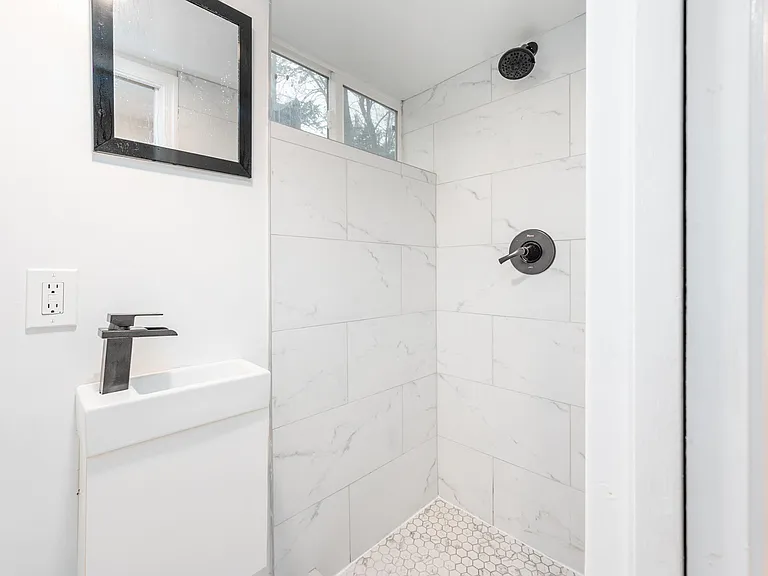 2816 Schooley Dr — Photo 10