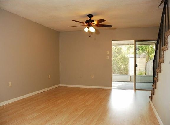 3rd image of 6142 Oak Cluster Cir